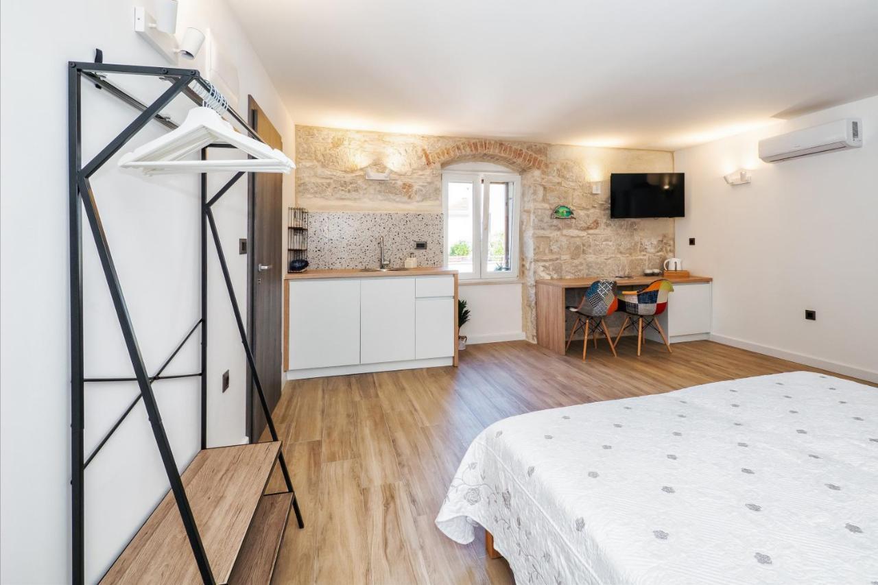 Sweet Rooms Luri Сплит Екстериор снимка