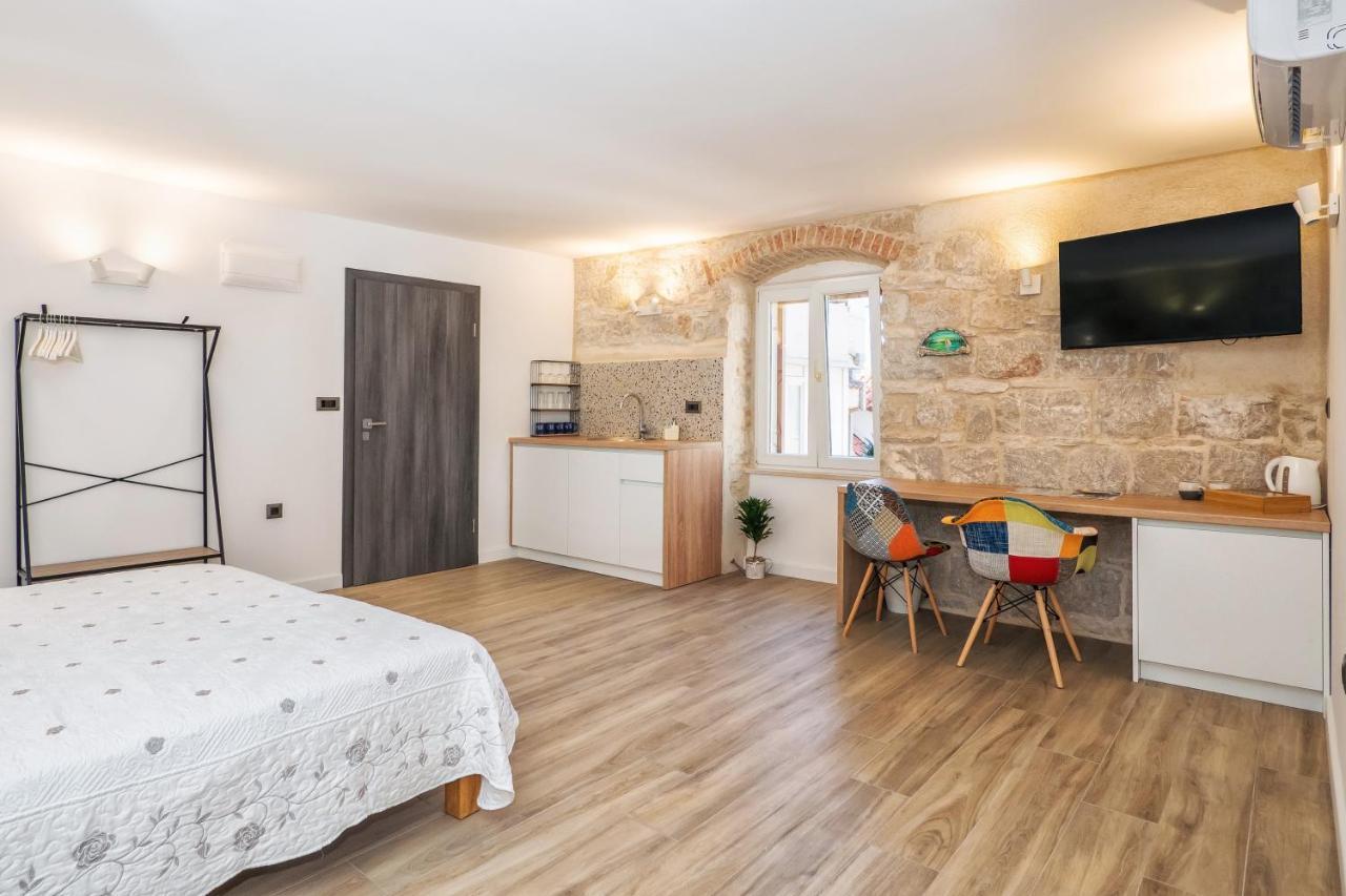 Sweet Rooms Luri Сплит Екстериор снимка